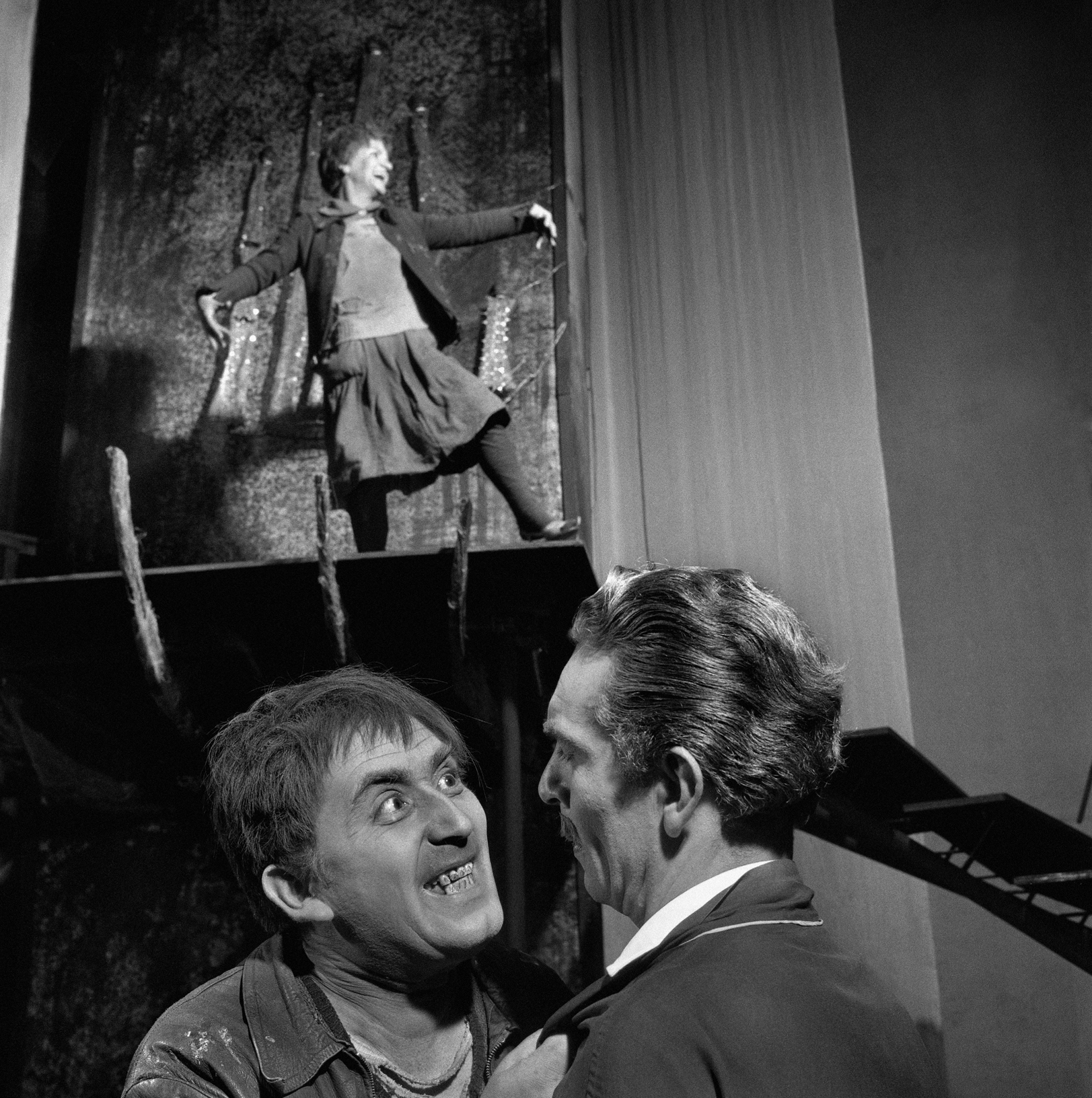 Los Invasores. Fotografía de René Combeau (1963). Archivo de la Escena Teatral de la Escuela de Teatro UC